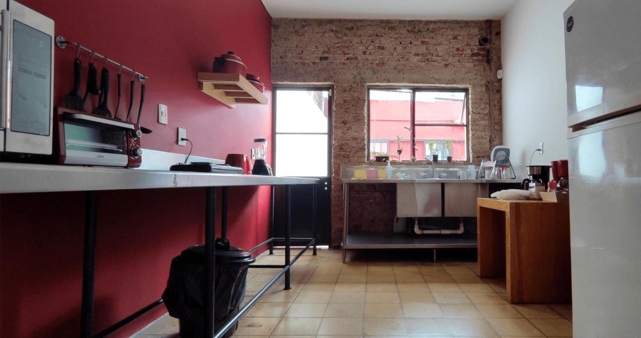 Habitaciones Privadas Con Bano Propio En Una Zona Segura Y Centrica De Guadalajara. Esterno foto