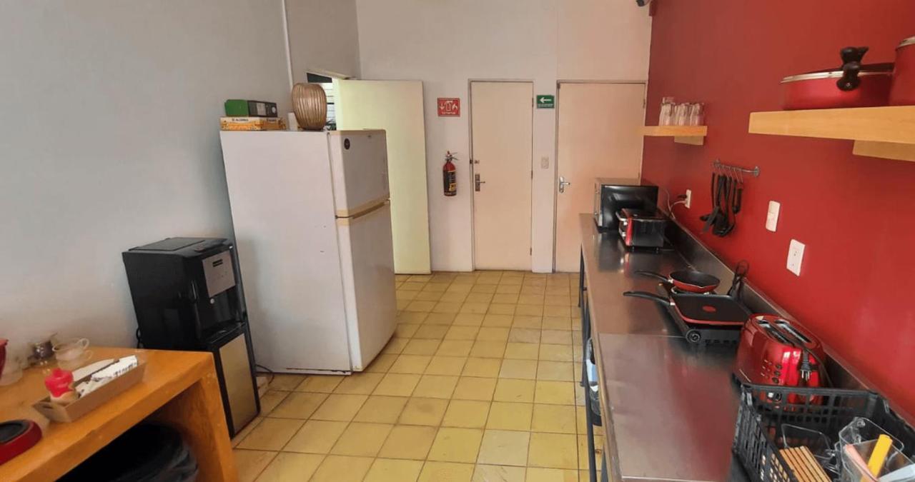 Habitaciones Privadas Con Bano Propio En Una Zona Segura Y Centrica De Guadalajara. Esterno foto