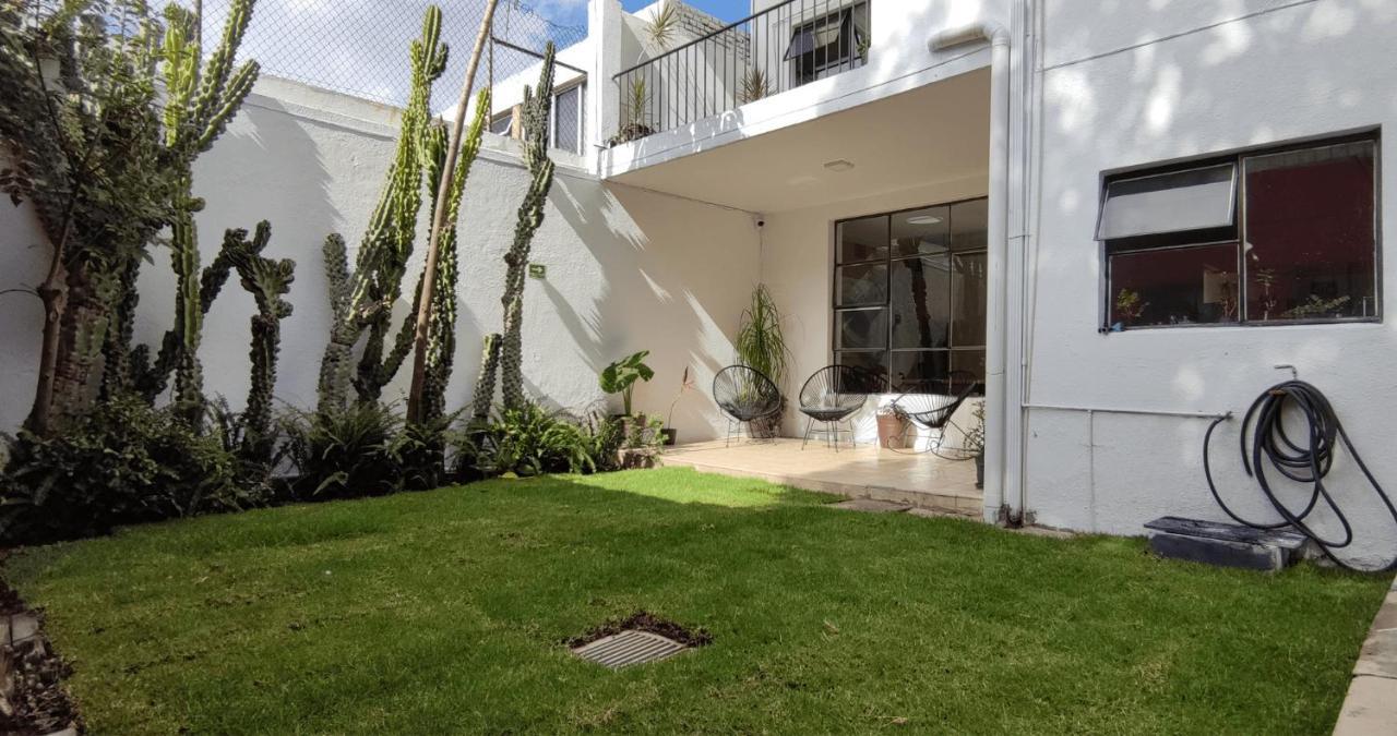 Habitaciones Privadas Con Bano Propio En Una Zona Segura Y Centrica De Guadalajara. Esterno foto