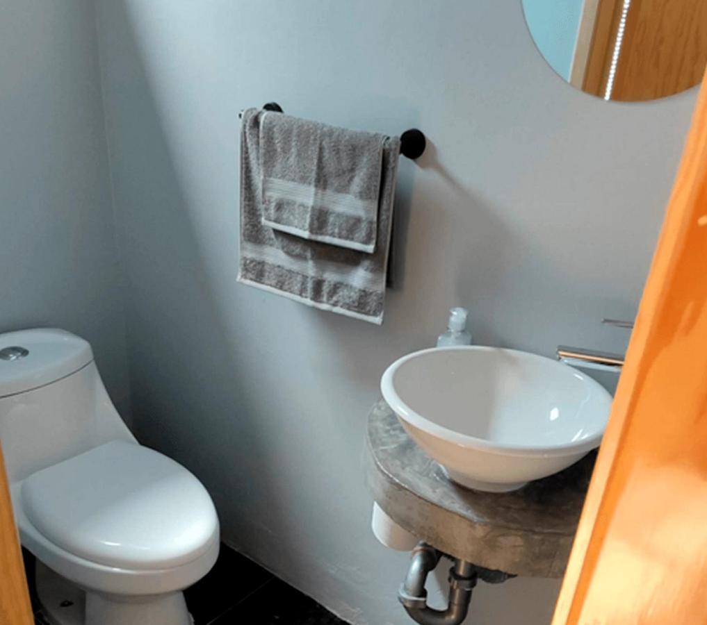 Habitaciones Privadas Con Bano Propio En Una Zona Segura Y Centrica De Guadalajara. Esterno foto