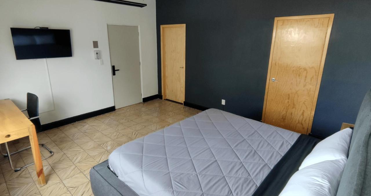 Habitaciones Privadas Con Bano Propio En Una Zona Segura Y Centrica De Guadalajara. Esterno foto