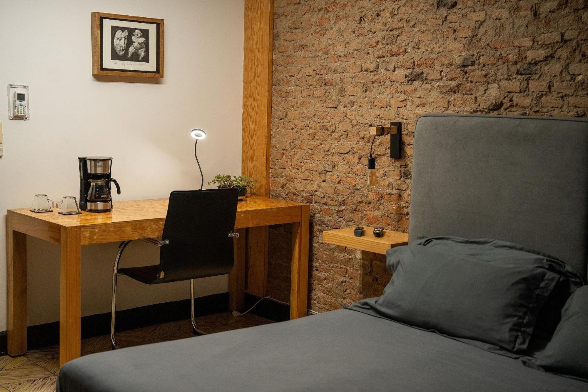 Habitaciones Privadas Con Bano Propio En Una Zona Segura Y Centrica De Guadalajara. Esterno foto