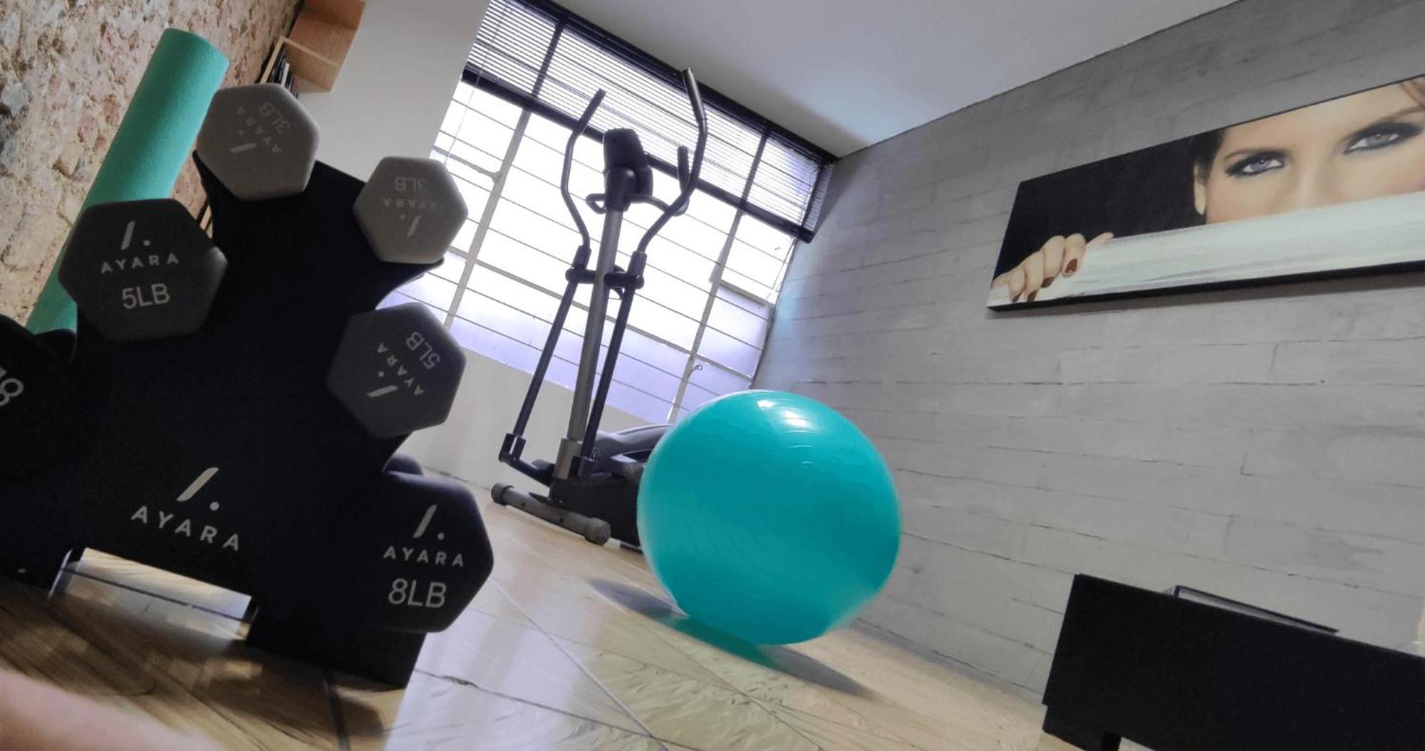 Habitaciones Privadas Con Bano Propio En Una Zona Segura Y Centrica De Guadalajara. Esterno foto