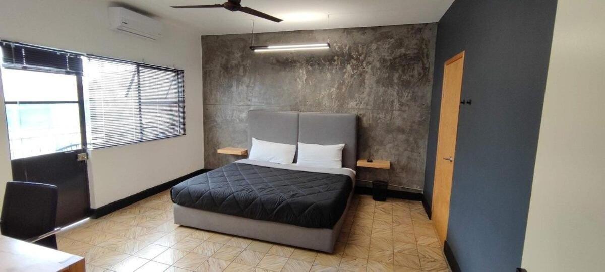 Habitaciones Privadas Con Bano Propio En Una Zona Segura Y Centrica De Guadalajara. Esterno foto